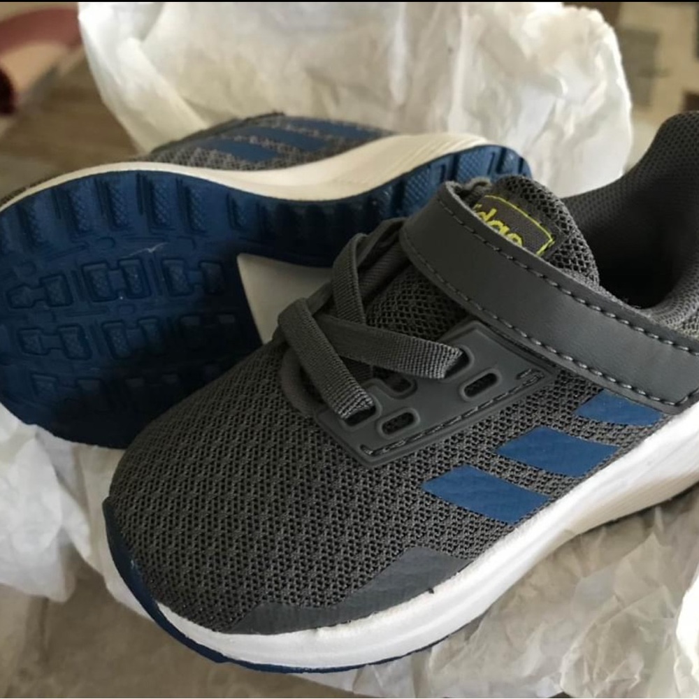 Toddler size 4 Adidas Duramo shoes